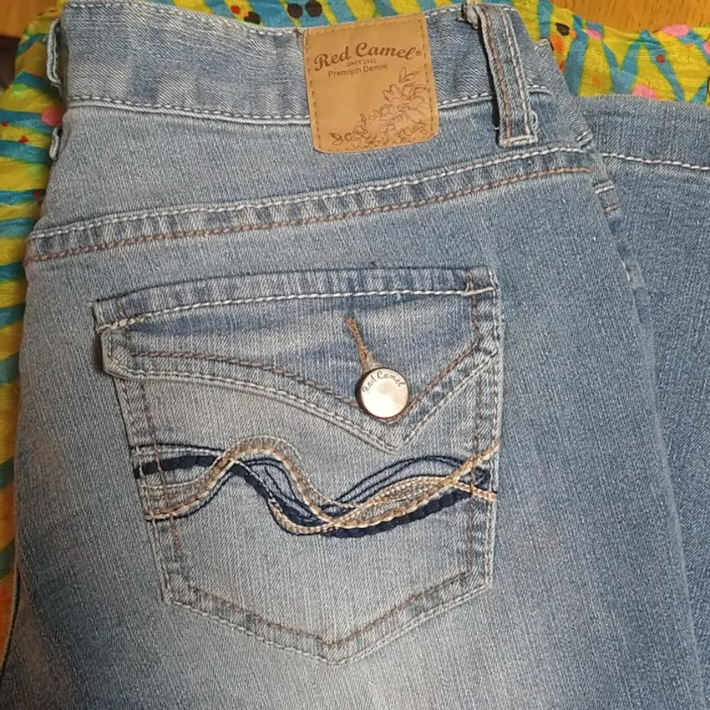 Jeans - Picture 3 of 4